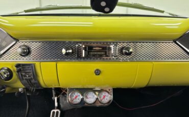 Chevrolet-210-1955-Yellow-Black-40