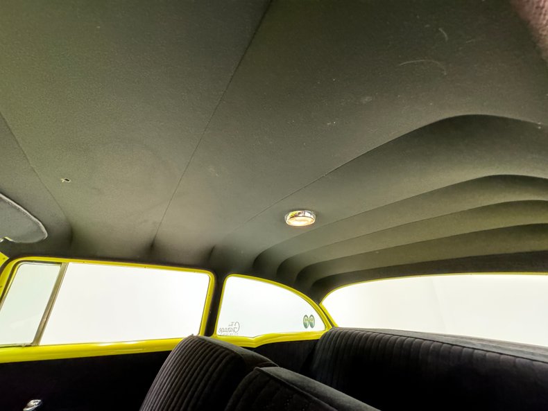 Chevrolet-210-1955-Yellow-Black-42