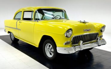 Chevrolet-210-1955-Yellow-Black-47