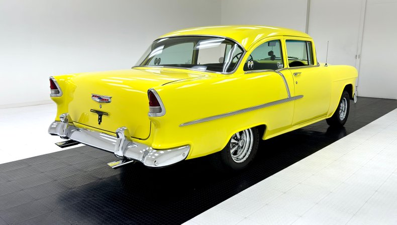 Chevrolet-210-1955-Yellow-Black-5