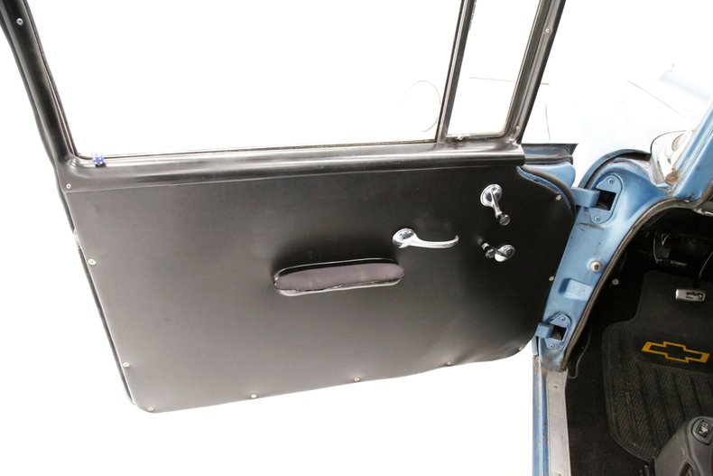 Chevrolet-210-1957-Light-Blue-Black-10