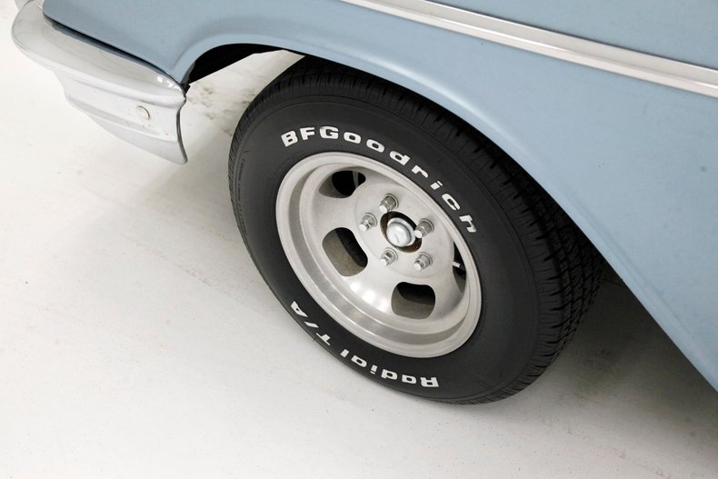 Chevrolet-210-1957-Light-Blue-Black-13