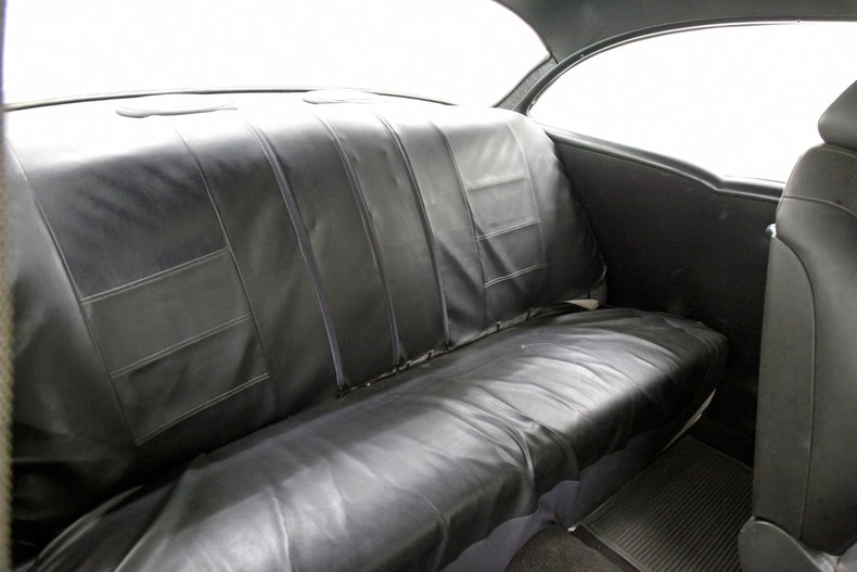 Chevrolet-210-1957-Light-Blue-Black-16