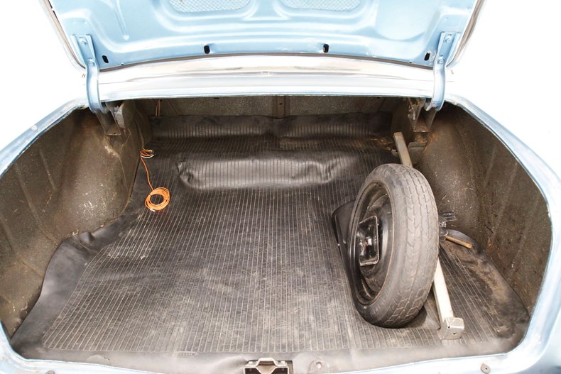 Chevrolet-210-1957-Light-Blue-Black-29