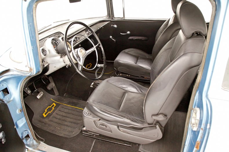 Chevrolet-210-1957-Light-Blue-Black-30