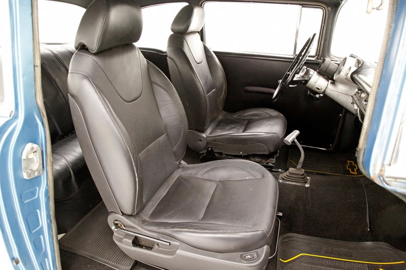 Chevrolet-210-1957-Light-Blue-Black-39