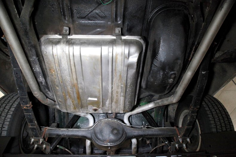 Chevrolet-210-1957-Light-Blue-Black-47