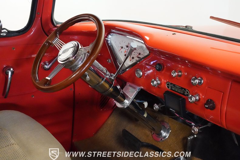 Chevrolet-3100-1955-Red-Tan-41