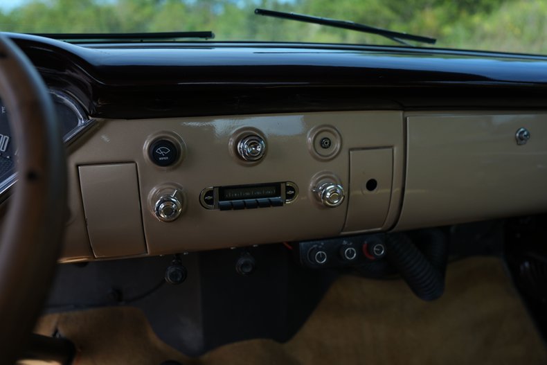 Chevrolet-3100-1957-Root-Beer-Tan-46