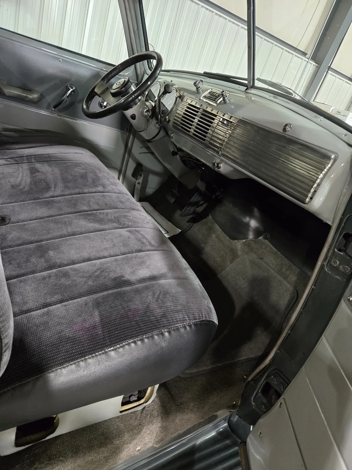 Chevrolet-3600-1947-Green-6