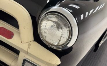 Chevrolet-3600-1954-Bermuda-Green-Saddle-11