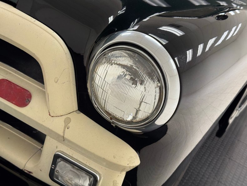 Chevrolet-3600-1954-Bermuda-Green-Saddle-11