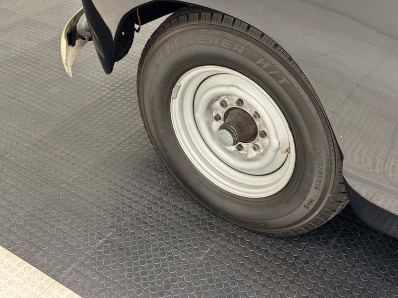 Chevrolet-3600-1954-Bermuda-Green-Saddle-12