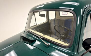 Chevrolet-3600-1954-Bermuda-Green-Saddle-14