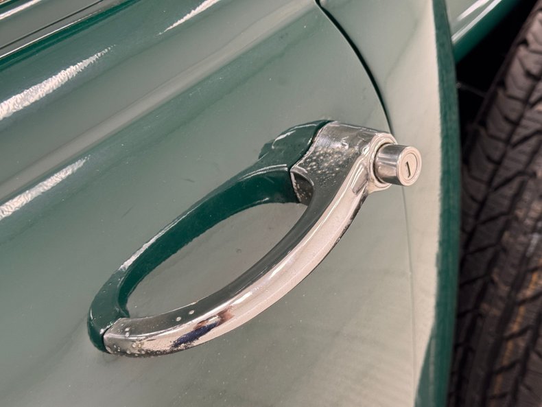 Chevrolet-3600-1954-Bermuda-Green-Saddle-17