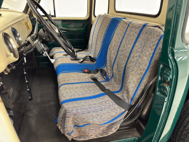 Chevrolet-3600-1954-Bermuda-Green-Saddle-32