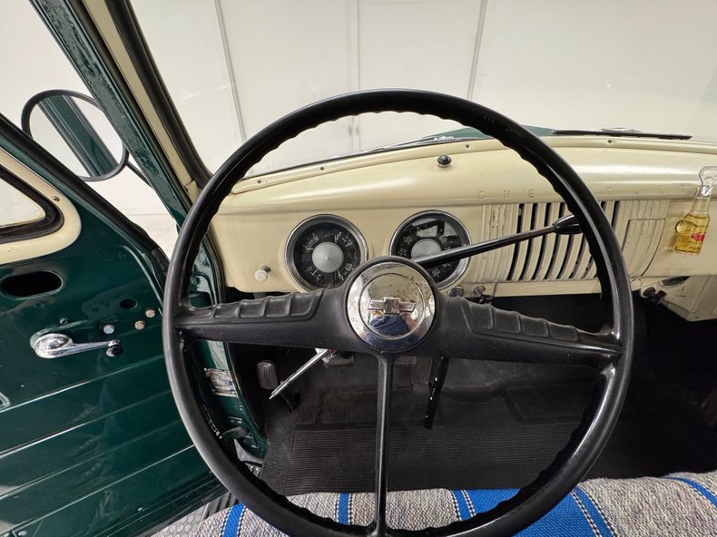 Chevrolet-3600-1954-Bermuda-Green-Saddle-36