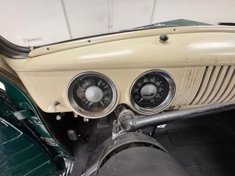 Chevrolet-3600-1954-Bermuda-Green-Saddle-37
