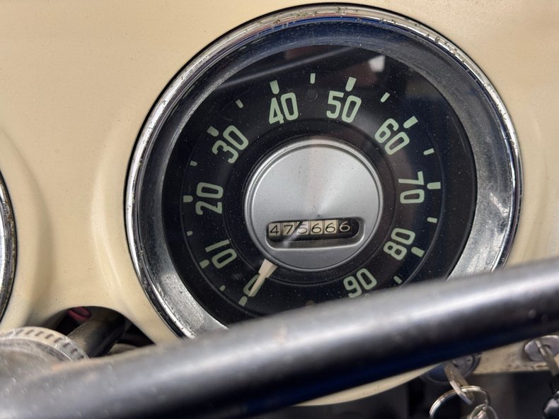 Chevrolet-3600-1954-Bermuda-Green-Saddle-38