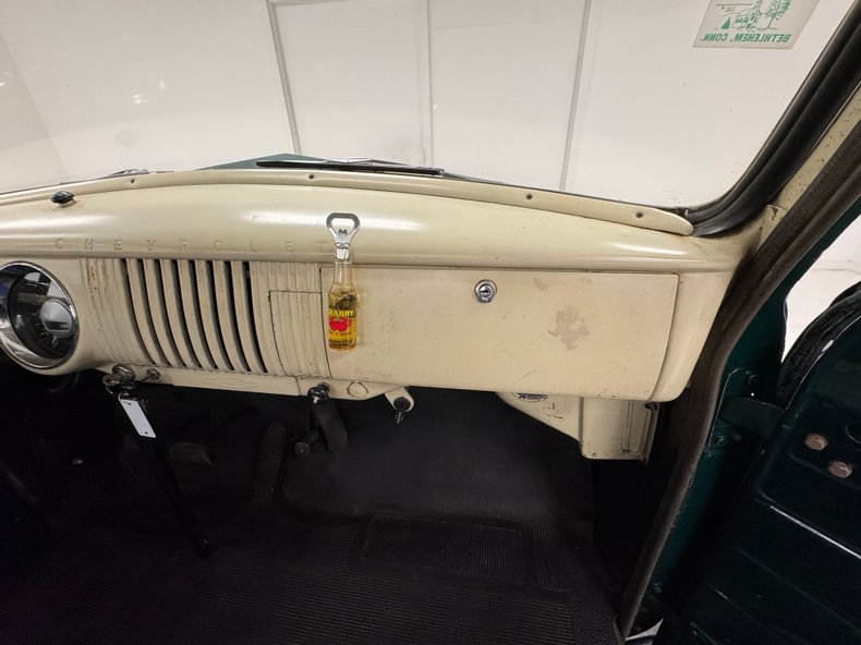 Chevrolet-3600-1954-Bermuda-Green-Saddle-40