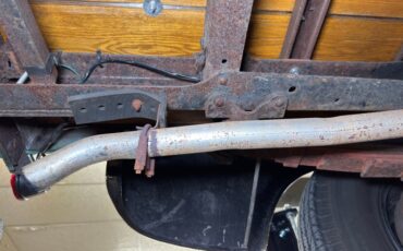 Chevrolet-3600-1954-Bermuda-Green-Saddle-41