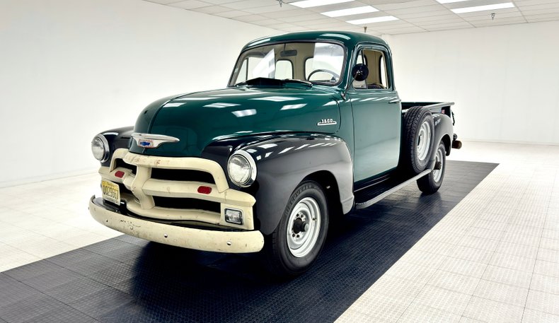 Chevrolet-3600-1954-Bermuda-Green-Saddle-49