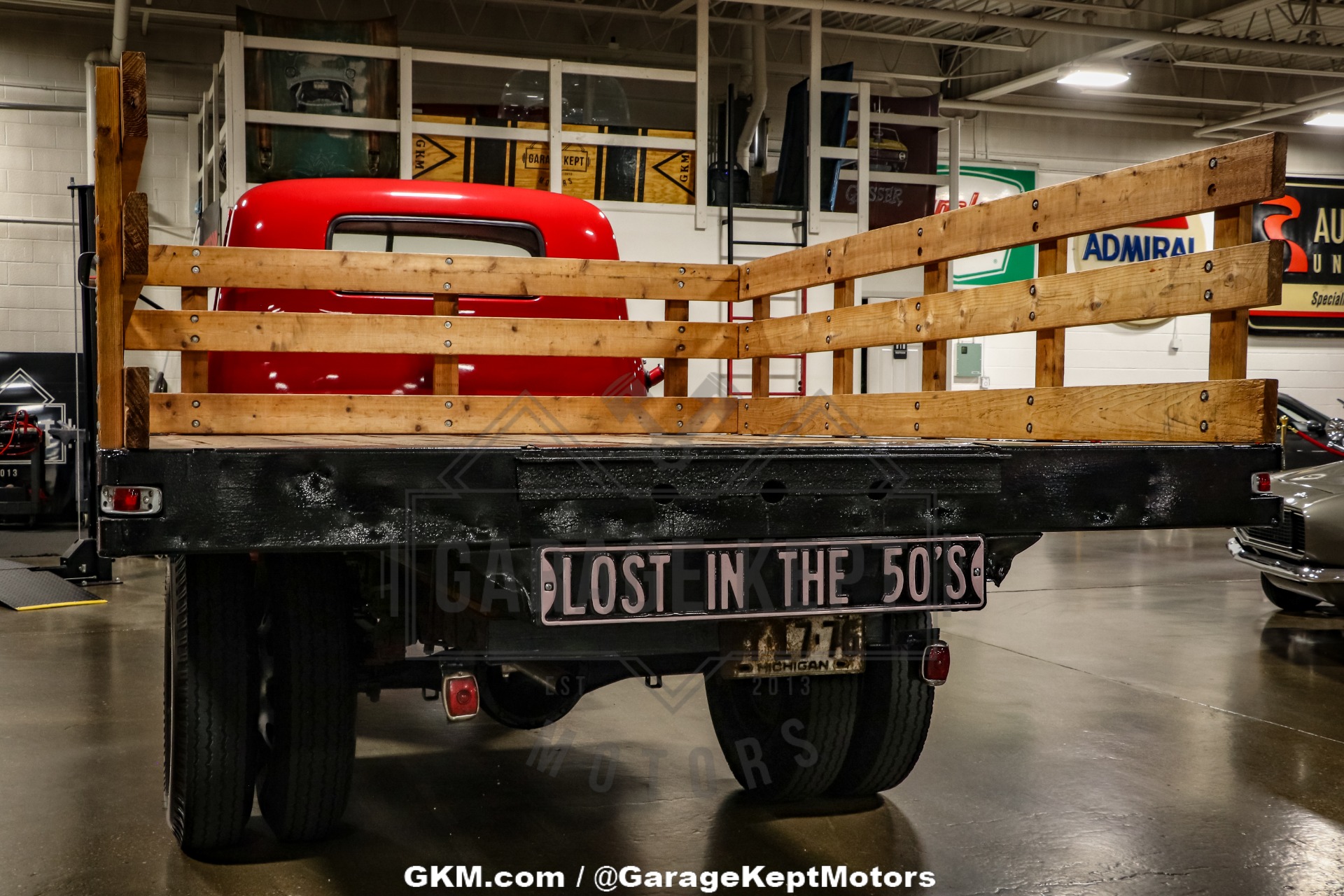 Chevrolet-3800-1950-Red-Gray-40