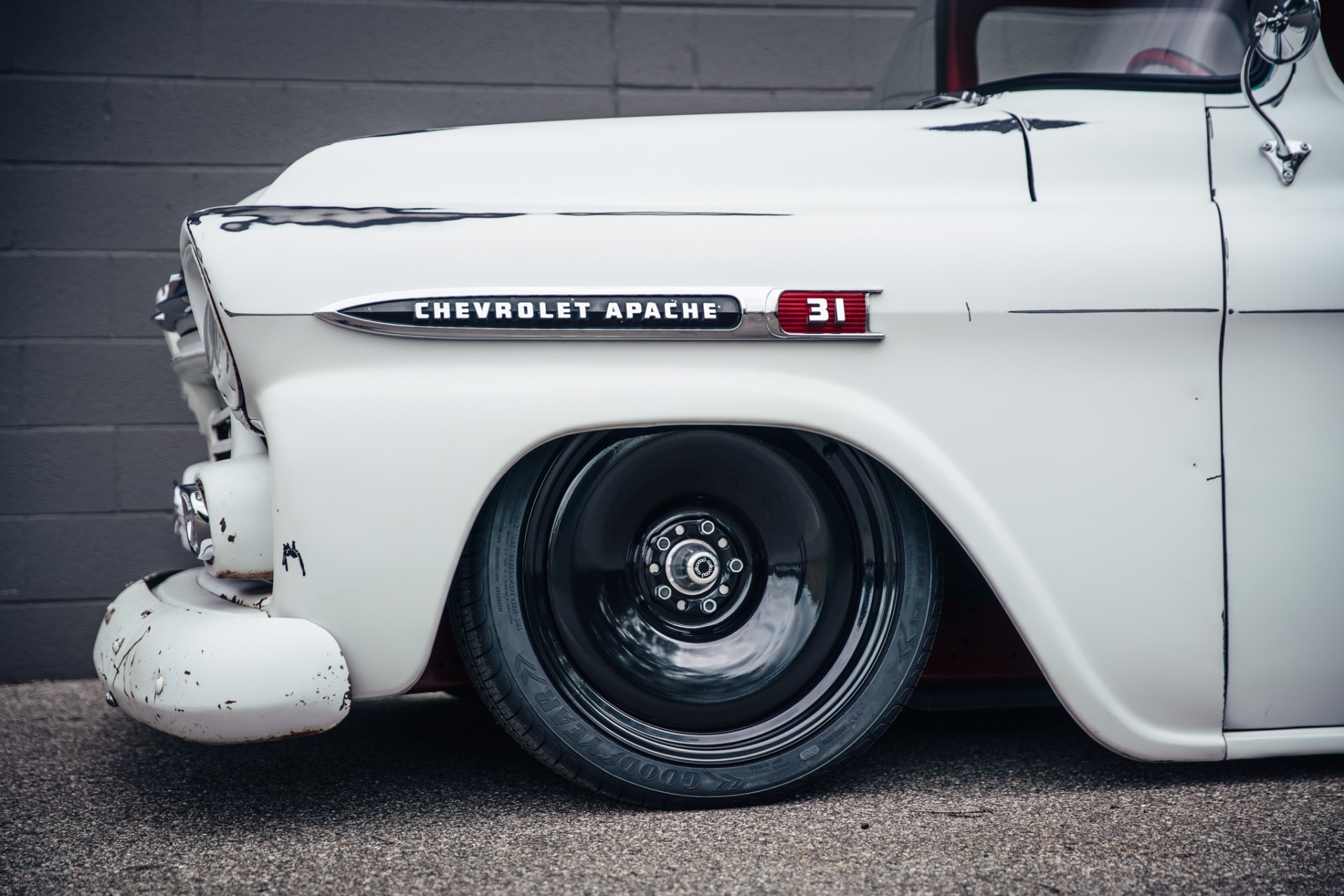 Chevrolet-Apache-1959-White-Red-16