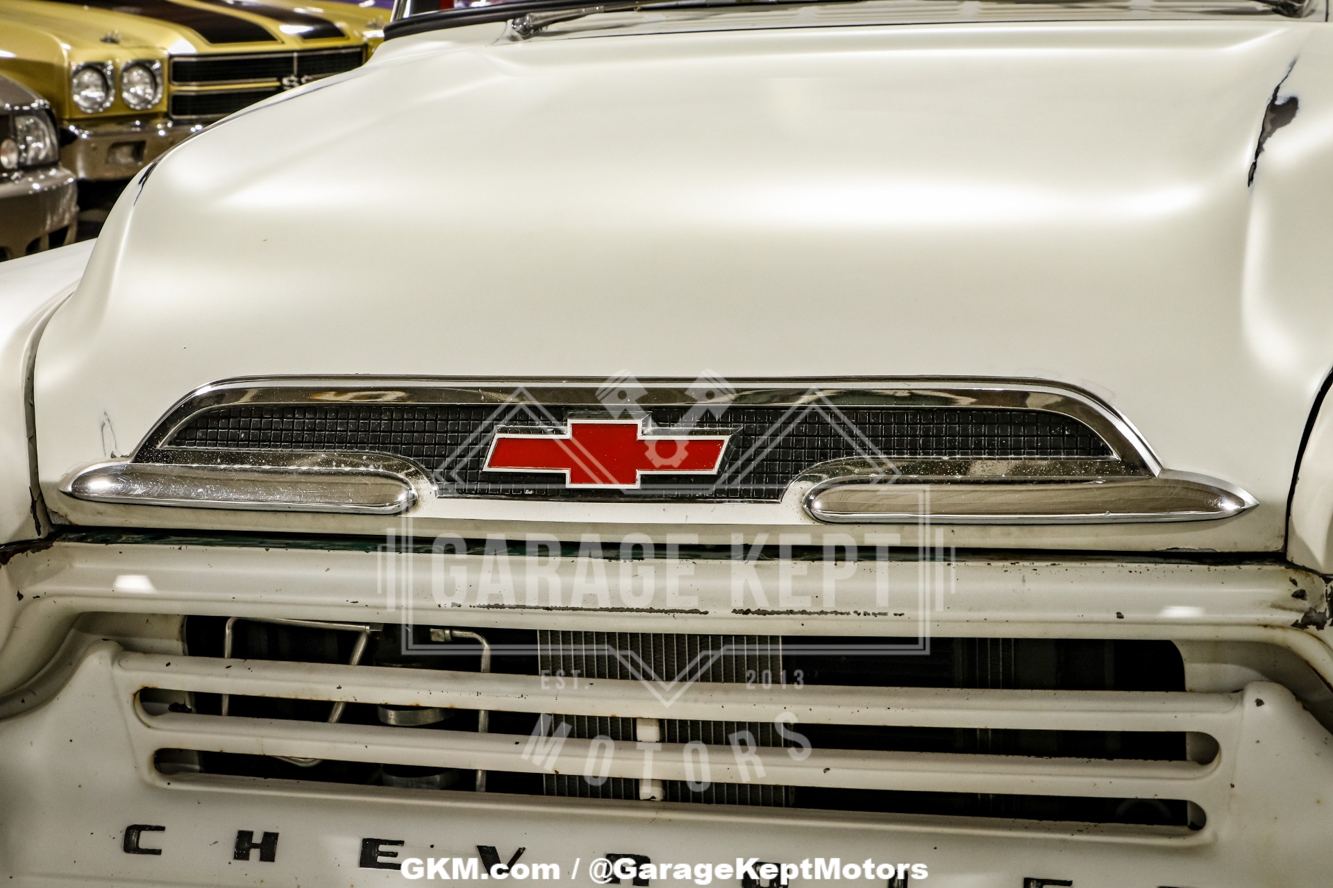 Chevrolet-Apache-1959-White-Red-47