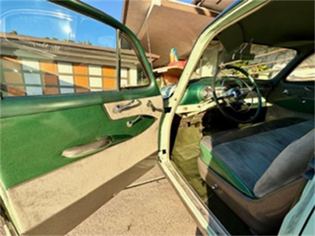 Chevrolet-Bel-air-1953-Metalic-Gray-Green-Gray-and-Green-8