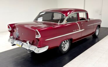Chevrolet-Bel-air-1955-Candy-Apple-Red-Saddle-10