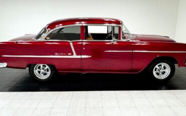 Chevrolet-Bel-air-1955-Candy-Apple-Red-Saddle-11