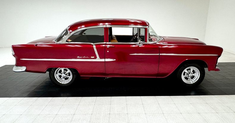 Chevrolet-Bel-air-1955-Candy-Apple-Red-Saddle-11