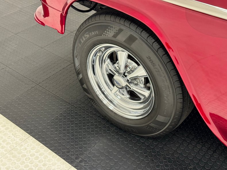 Chevrolet-Bel-air-1955-Candy-Apple-Red-Saddle-3