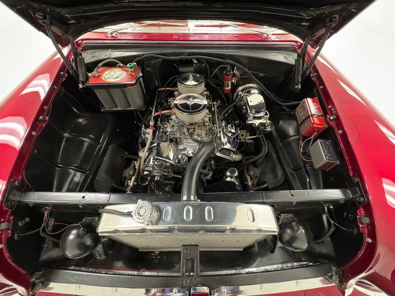 Chevrolet-Bel-air-1955-Candy-Apple-Red-Saddle-31
