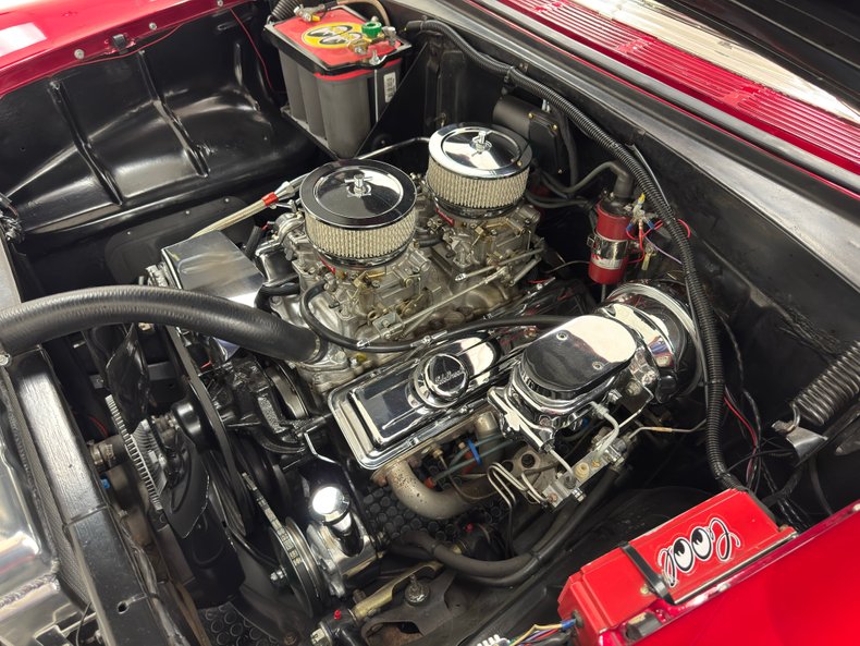 Chevrolet-Bel-air-1955-Candy-Apple-Red-Saddle-32