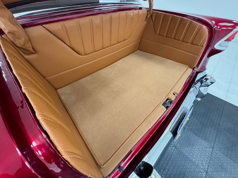 Chevrolet-Bel-air-1955-Candy-Apple-Red-Saddle-34