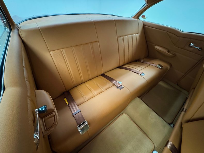 Chevrolet-Bel-air-1955-Candy-Apple-Red-Saddle-44