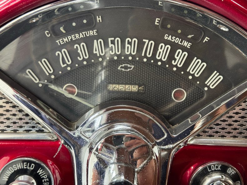 Chevrolet-Bel-air-1955-Candy-Apple-Red-Saddle-47