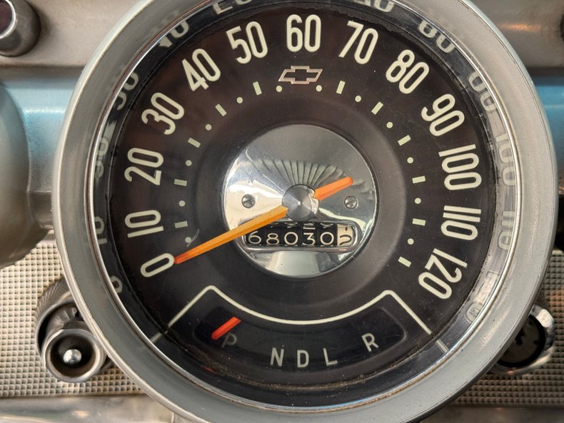 Chevrolet-Bel-air-1957-Canyon-Coral-Silver-2