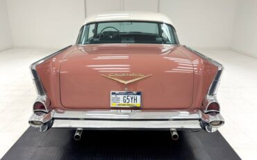 Chevrolet-Bel-air-1957-Canyon-Coral-Silver-4