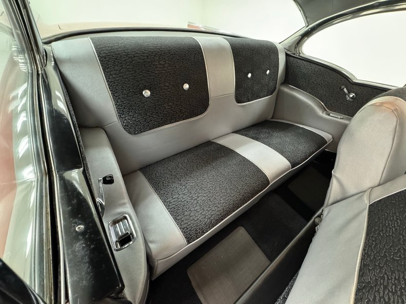 Chevrolet-Bel-air-1957-Canyon-Coral-Silver-40