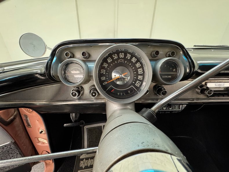 Chevrolet-Bel-air-1957-Canyon-Coral-Silver-49