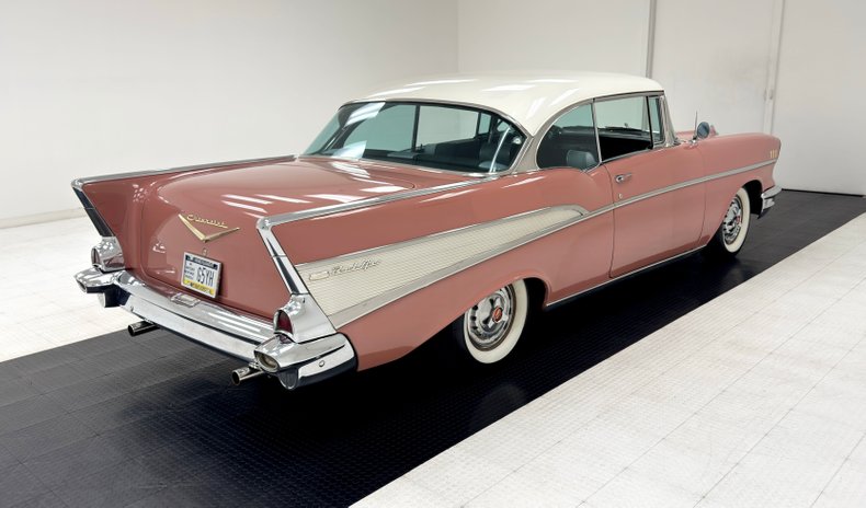 Chevrolet-Bel-air-1957-Canyon-Coral-Silver-5