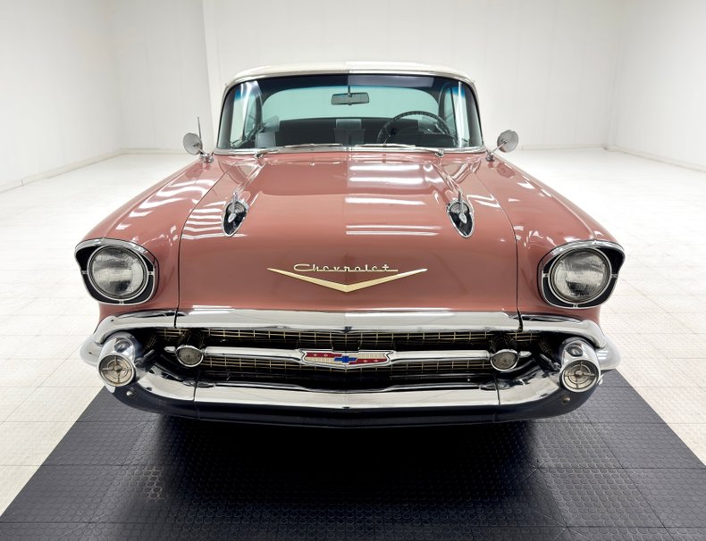 Chevrolet-Bel-air-1957-Canyon-Coral-Silver-8