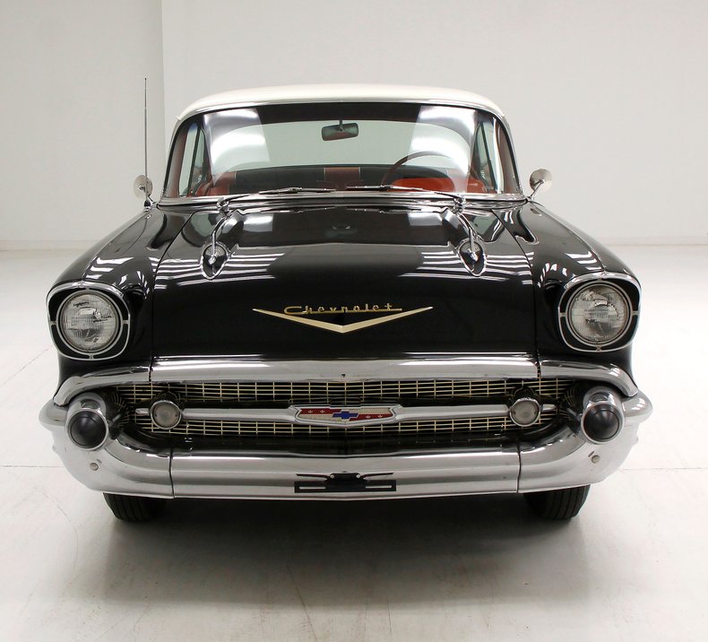 Chevrolet-Bel-air-1957-Onyx-Black-Red-11