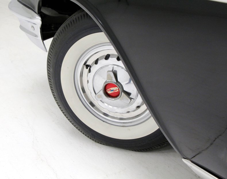 Chevrolet-Bel-air-1957-Onyx-Black-Red-12