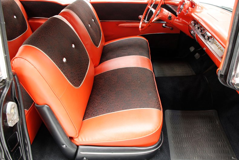 Chevrolet-Bel-air-1957-Onyx-Black-Red-25