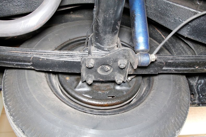 Chevrolet-Bel-air-1957-Onyx-Black-Red-37