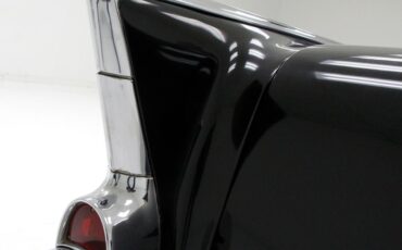 Chevrolet-Bel-air-1957-Onyx-Black-Red-5